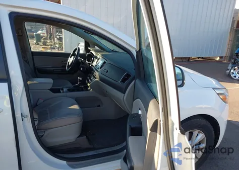 2018 Kia Sedona Lx z USA, uszkodzony, nr VIN KNDMB5C16J6368307